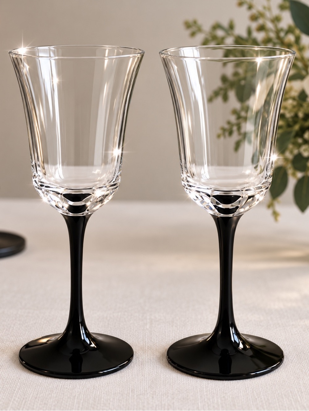 🍷Sophisticated Black Stem Wine/Water Glass Set of 4🇫🇷🍷made in France